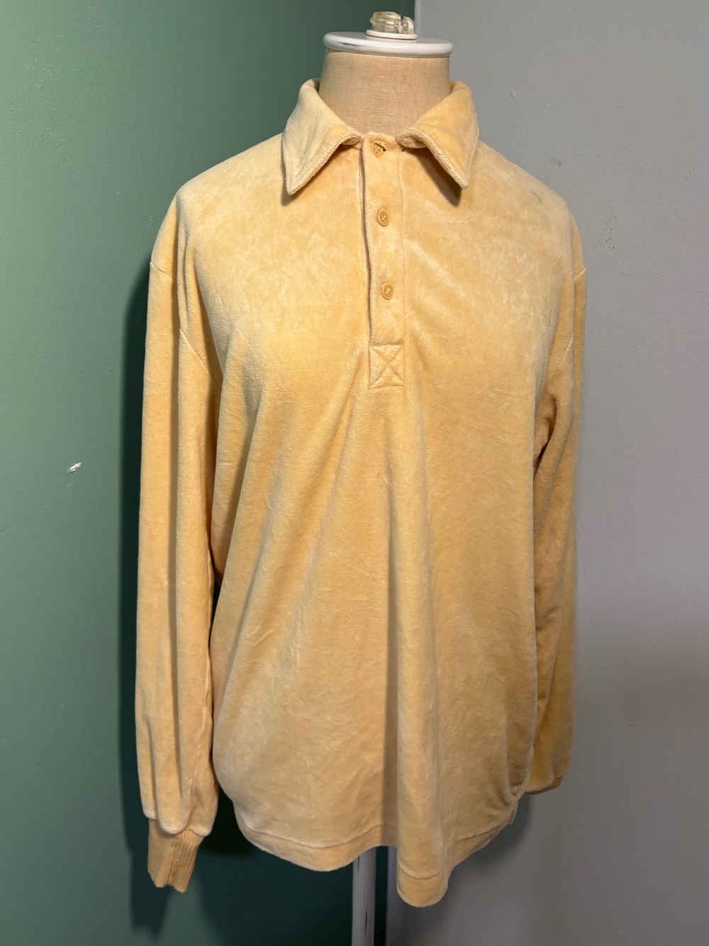 Vintage 1970’s 80’s Men's Long-Sleeve Yellow Velour Polo Shirt McGregor
